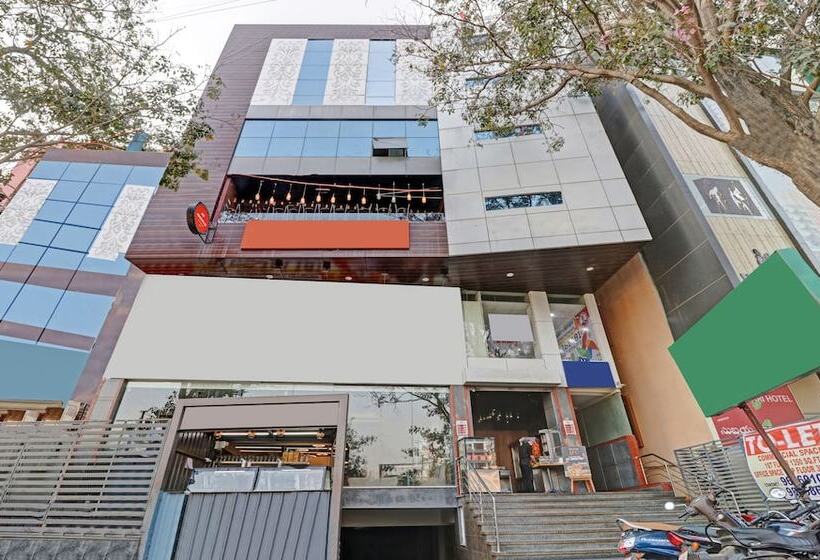 ホテル Treebo Krishnam Boutique