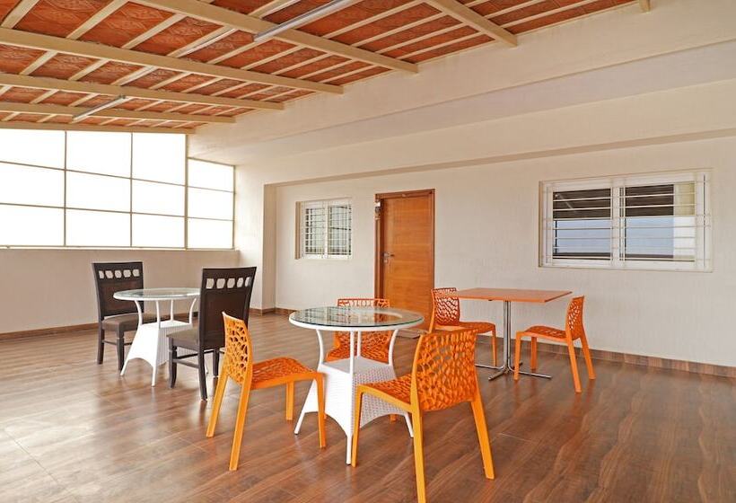 ホテル Treebo Krishnam Boutique