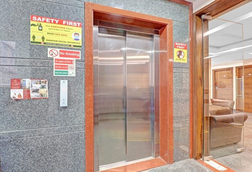 ホテル Treebo Krishnam Boutique