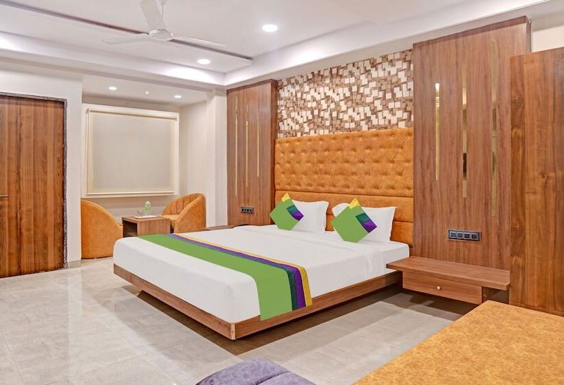 Отель Treebo Merit