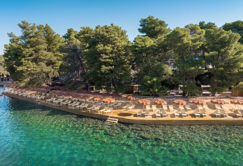 Valamar Amicor Resort