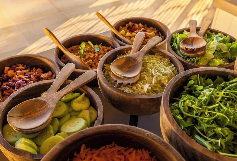 Valamar Amicor Resort