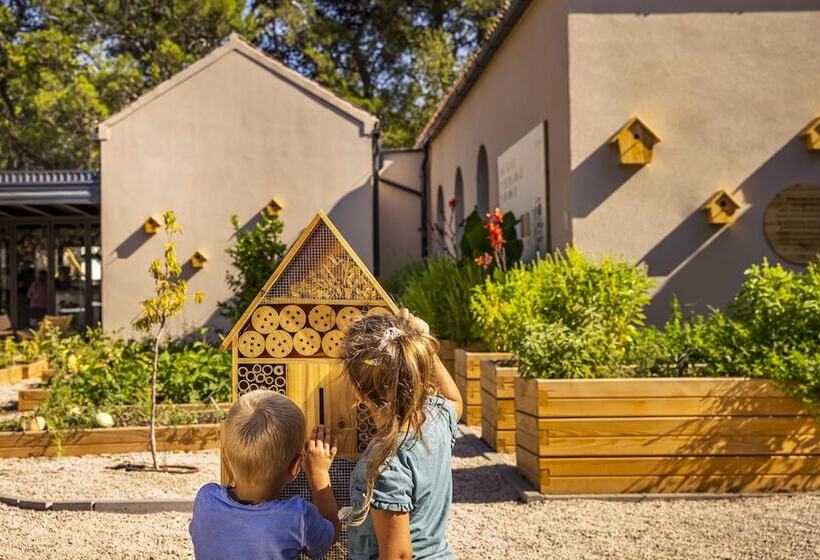 Valamar Amicor Resort