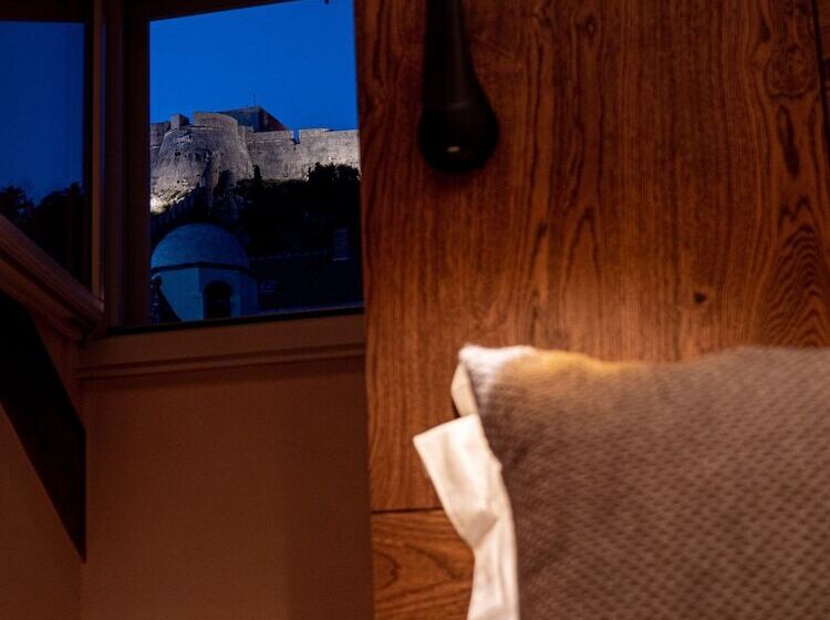 هتل Villa Porta Maestra