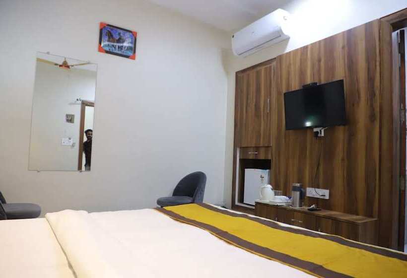 Отель Virasat Palace By Grb