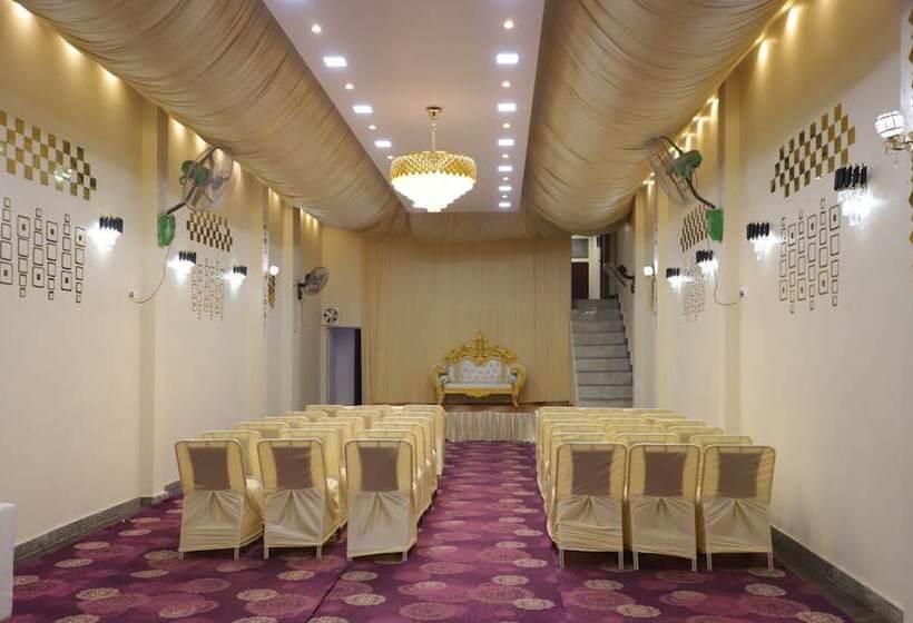 Отель Virasat Palace By Grb