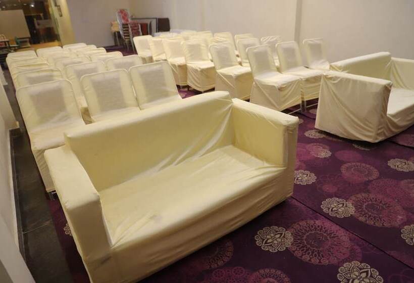 Отель Virasat Palace By Grb