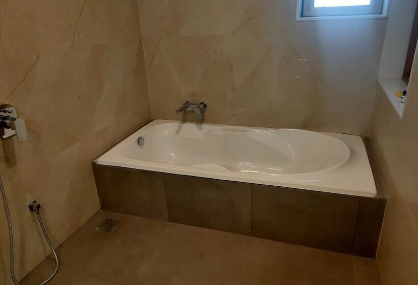 Hotel Vits The Somnath Gateway