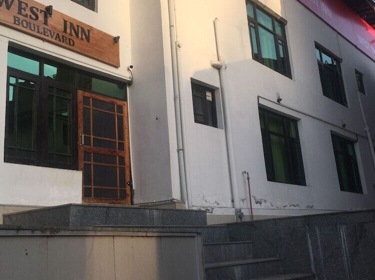酒店 West Inn