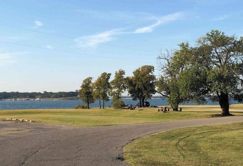 فندق Willow Springs Marina