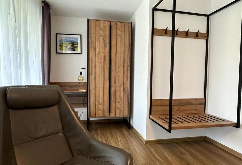 هتل Zum Bayrischen Wirt