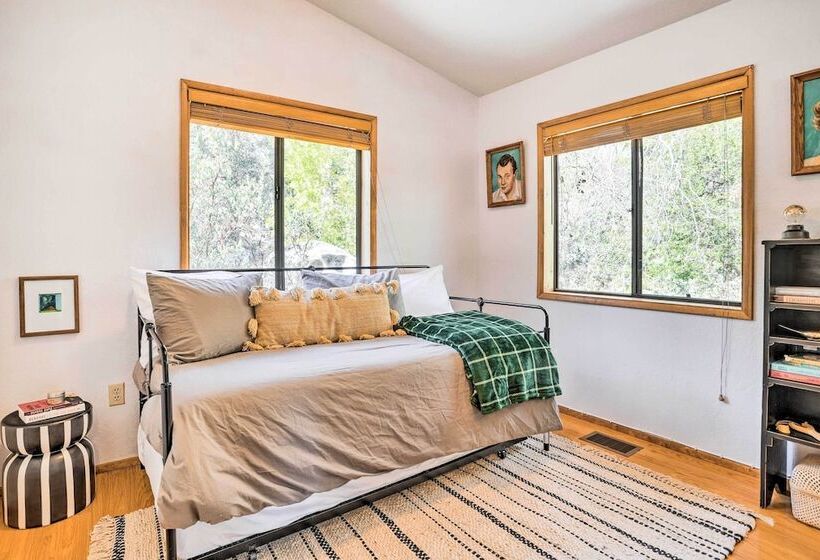 Idyllwild Cabin W/ Deck & Tahquitz Peak Views