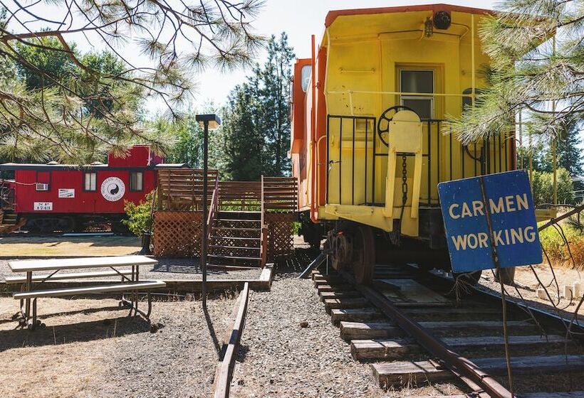 Iron Horse Inn Bed & Breakfast