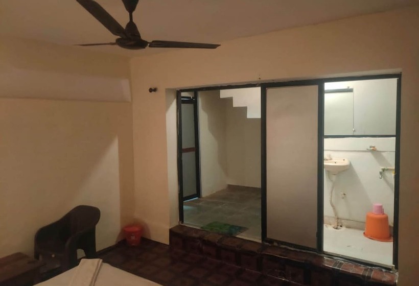 Istaqbal Hotel Mukki