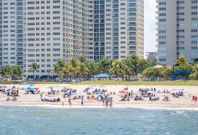 Kasa Las Palmas Pompano Beach