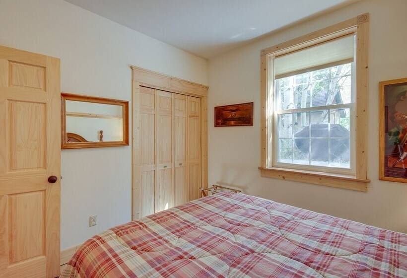 Large Family Home W/ View, 1 Mi To Red Lodge Ski!