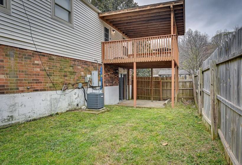 Louisville Home W/ Fenced Yard: 10 Mi To Downtown!