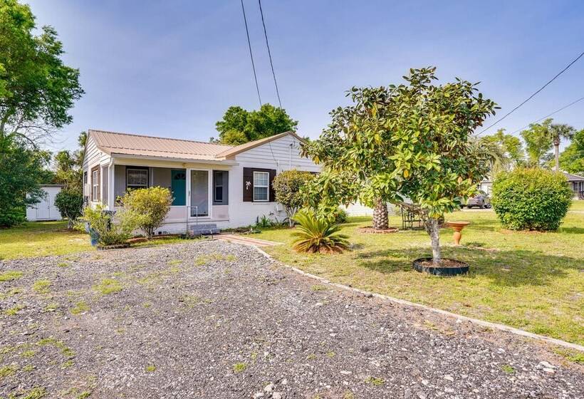 Lovely Panama City Cottage: Walk To Bayside Beach!