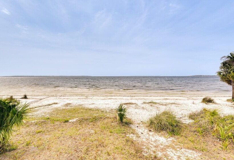 Lovely Panama City Cottage: Walk To Bayside Beach!