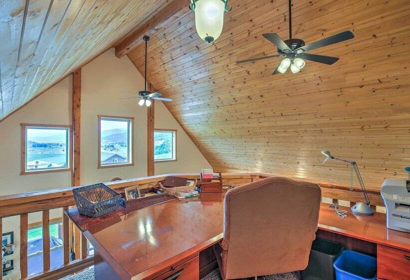 Luxe Alpine Cabin W/ Wraparound Deck & Mtn Views!