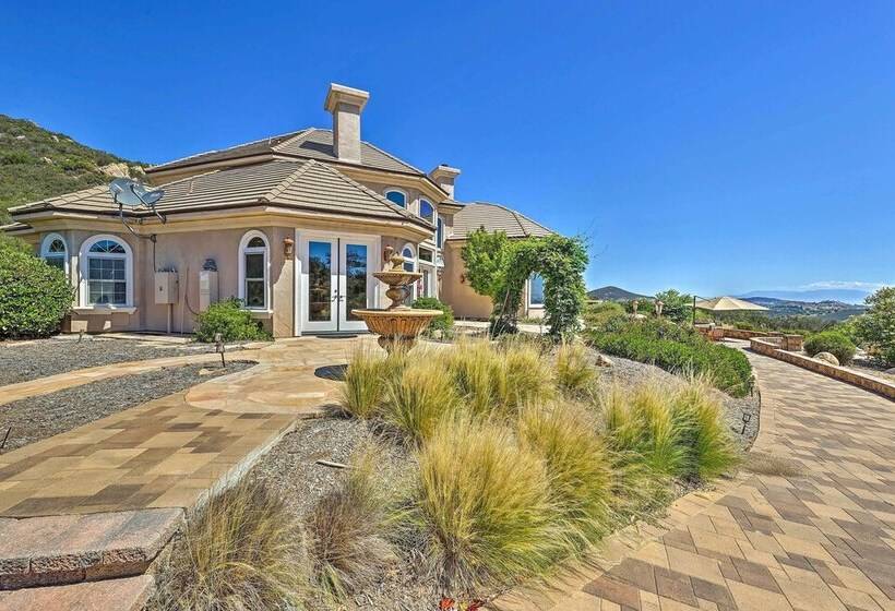 Luxurious Murrieta Retreat W/ Mountain Views!