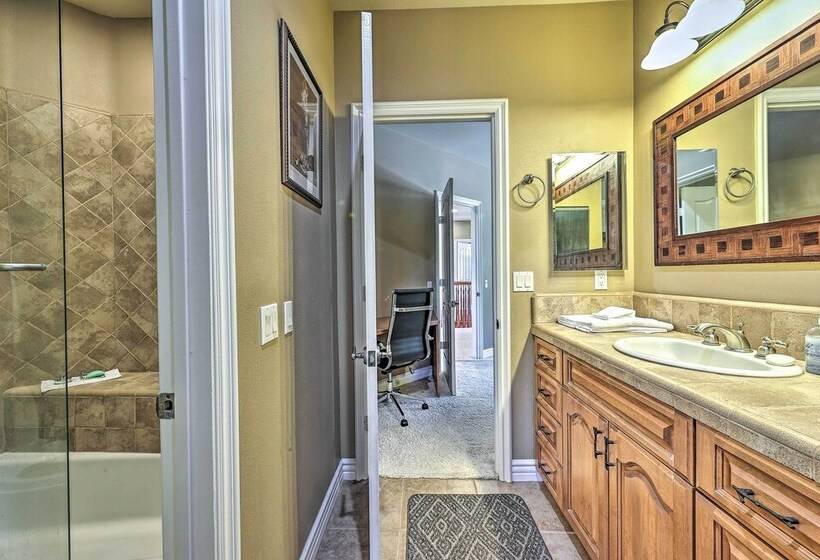 Luxurious Murrieta Retreat W/ Mountain Views!