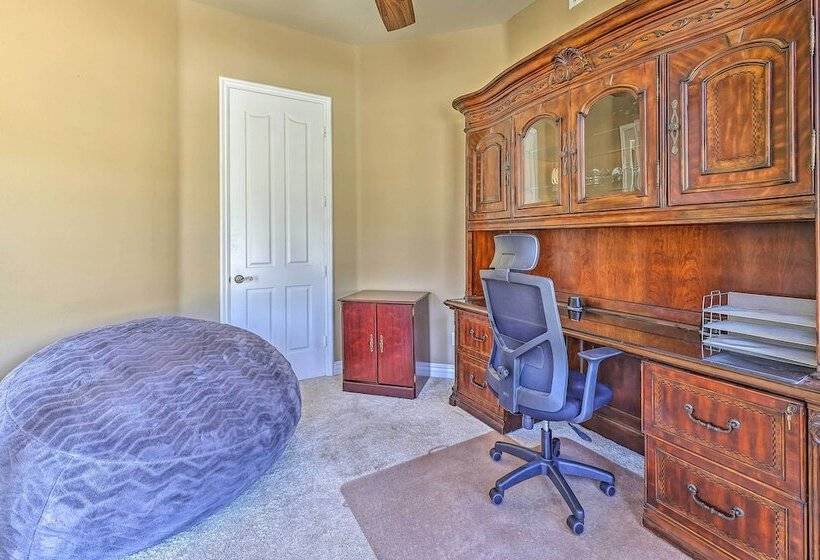 Luxurious Murrieta Retreat W/ Mountain Views!