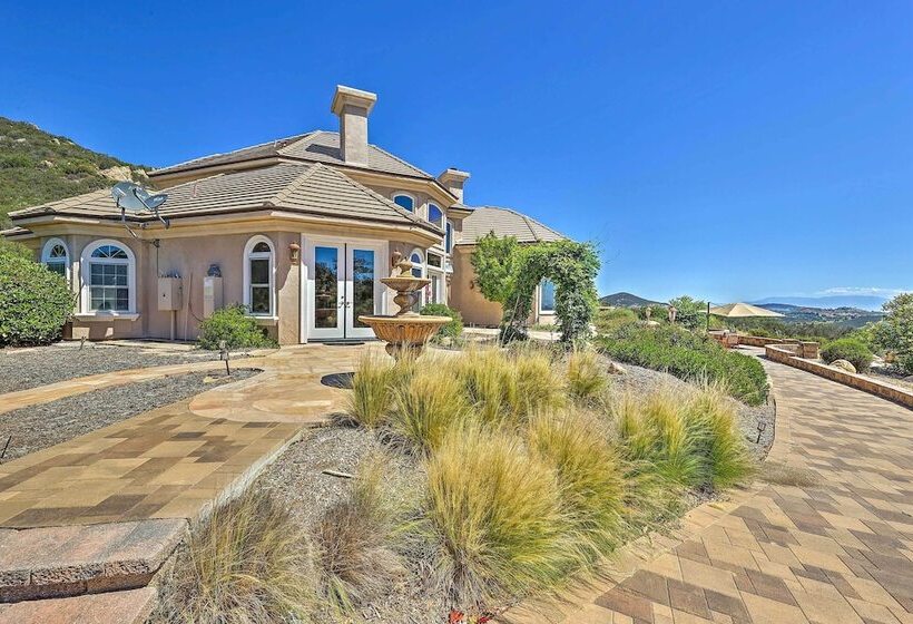 Luxurious Murrieta Retreat W/ Mountain Views!