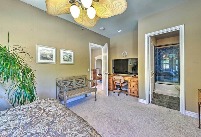 Luxurious Murrieta Retreat W/ Mountain Views!
