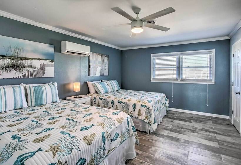 Marvelous Oceanfront Home W/ Stunning Views