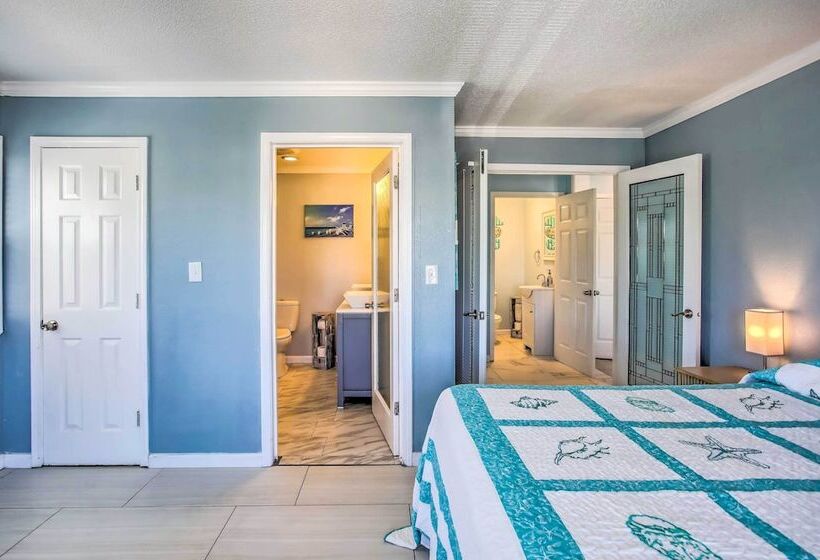 Marvelous Oceanfront Home W/ Stunning Views