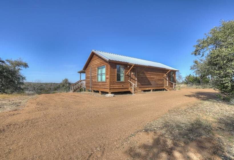 Mesquite Cabin With Hot Tub & Hill Country Views