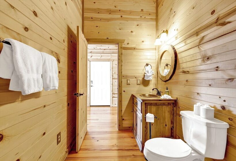 Mesquite Cabin With Hot Tub & Hill Country Views