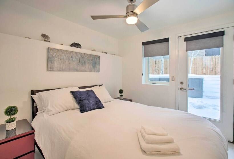 Modern Living In The Mile High City W/ Pano Views!