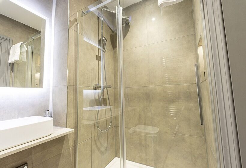 Mono Suites New Town