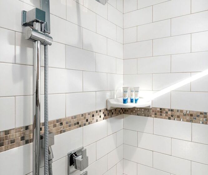 Luxury Cottage With Views Fireplace & Grill!