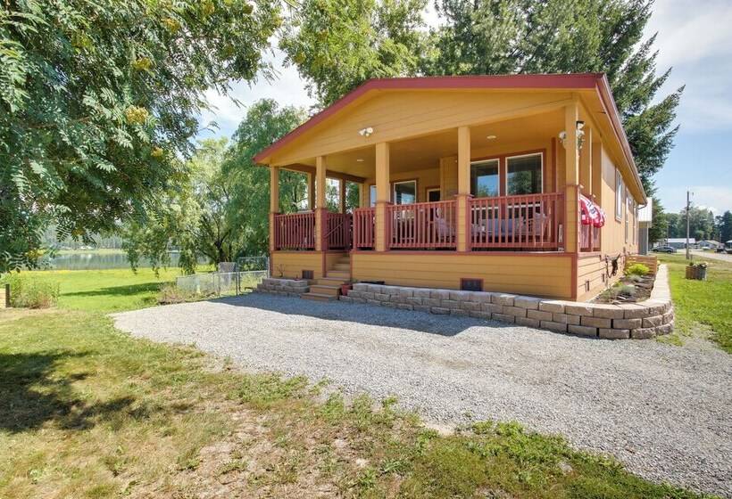 Newport Riverfront Home W/ Deck + Fire Pit!