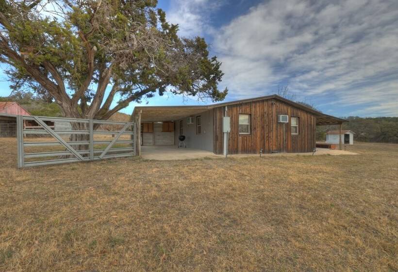 Ohana Ranch Cabin   12 Minutes To Historic Main St