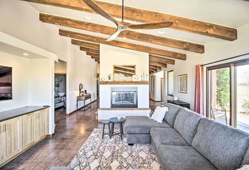 Pastoral Elgin Escape W/ Covered Patio & Grill!