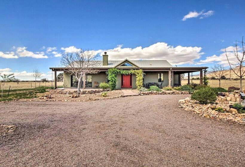 Pastoral Elgin Escape W/ Covered Patio & Grill!