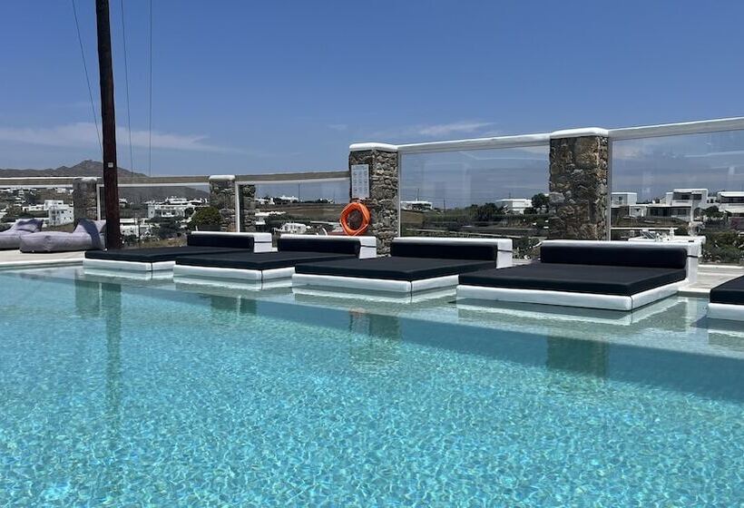 بنسيون Crystal Suites