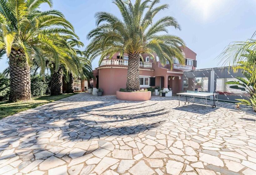 Пансион Villa Paradis