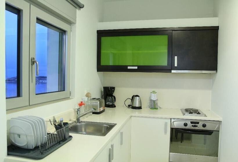 פנסיון Vivian Art Apartments