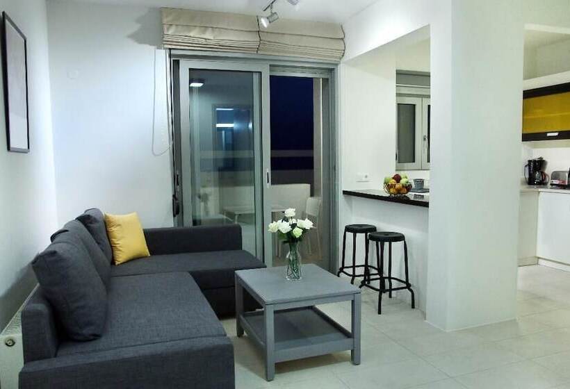 פנסיון Vivian Art Apartments