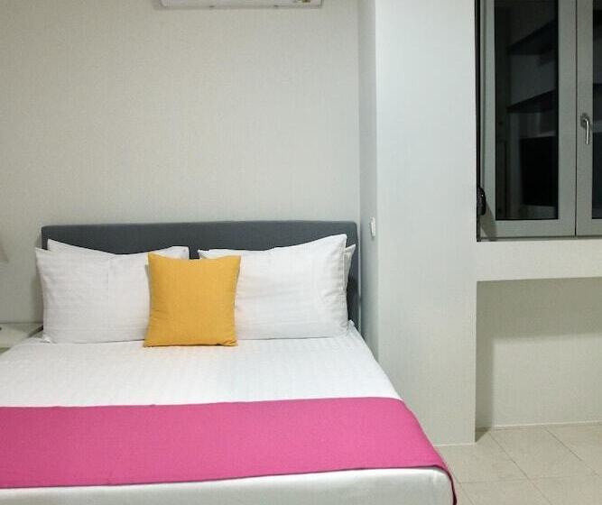 פנסיון Vivian Art Apartments