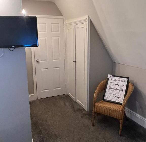 膳宿费 The White Horse, Empingham