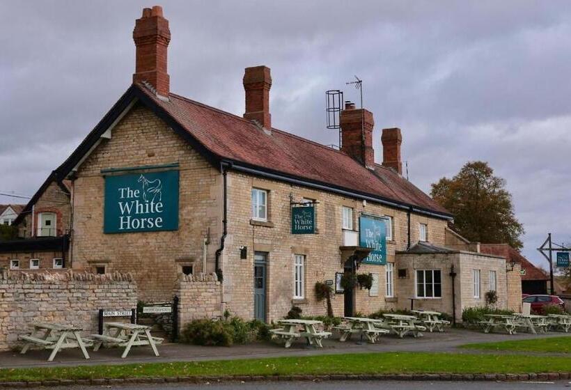 膳宿费 The White Horse, Empingham