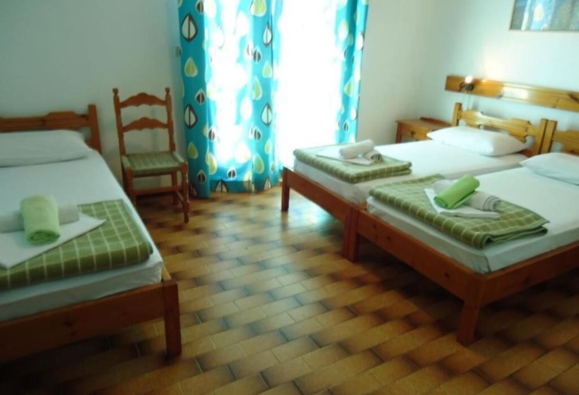 Pension Margarita Triple Room1
