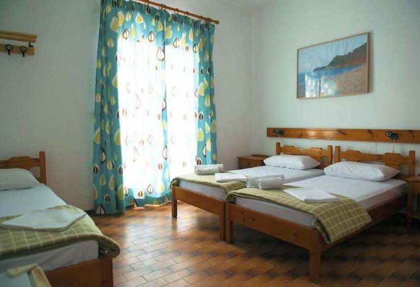 Pension Margarita Triple Room1