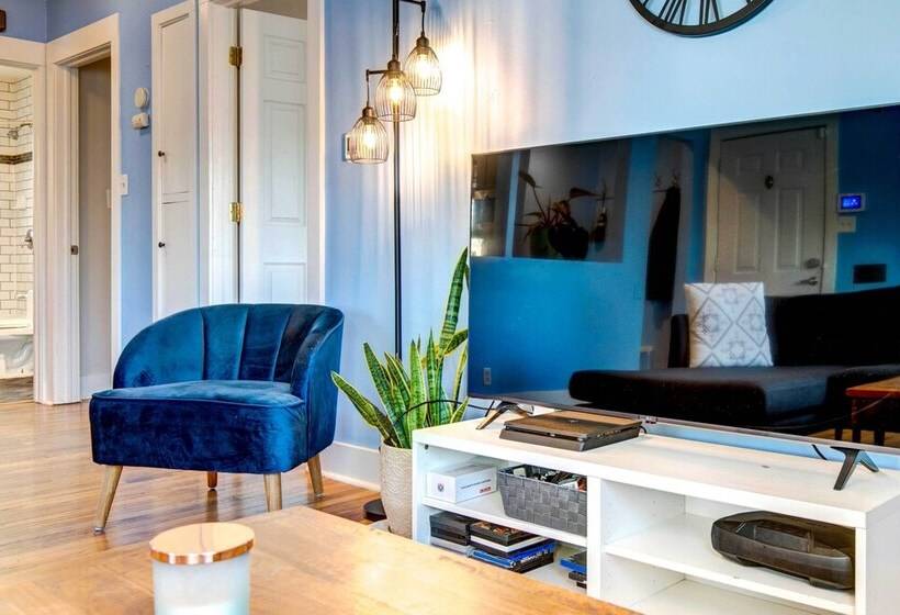 Pet Friendly Denver Home: Walk To Restaurants